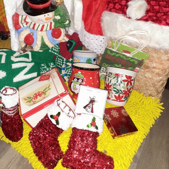 ๐ค MEN'S HOLIDAY SWEATER "SON OF A NUTCRACKER"- SZ: M + HOLIDAY GIFTS!! :) - Picture 5 of 6